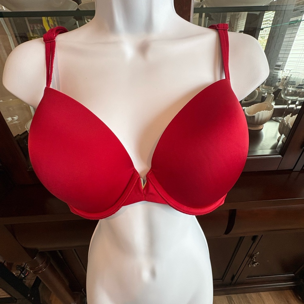Victoria's Secret Bold Red Bra